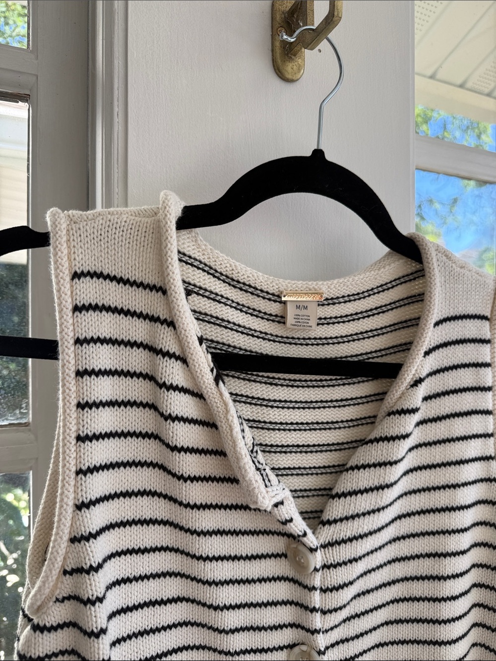 Women’s Cream and Black Striped Button-Front Knit Vest Medium - Picture 2 of 3